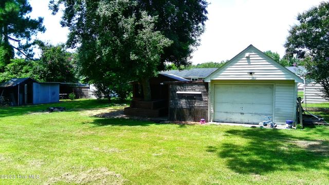 2634 Forrest Drive, Kinston, NC 28504