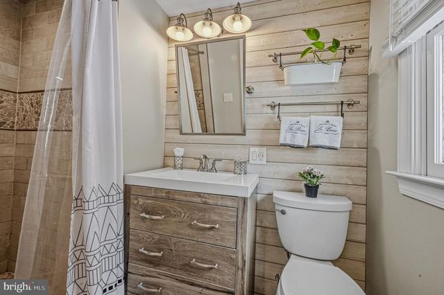 3 RIDGEWOOD CIR, Wilmington, DE 19809