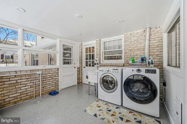 3 RIDGEWOOD CIR, Wilmington, DE 19809