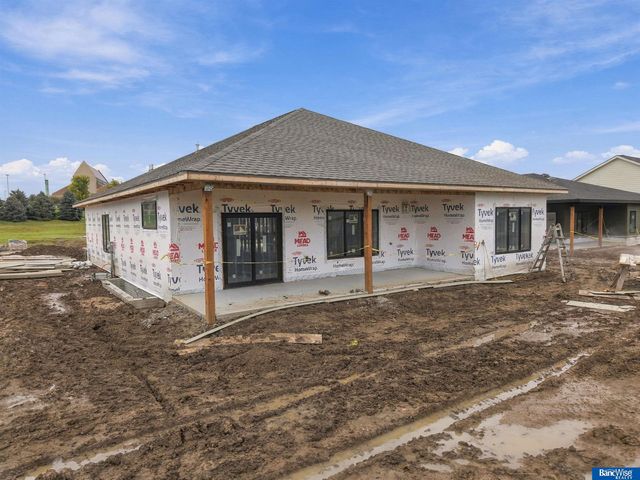 4111 Carnation Drive, Lincoln, NE 68516