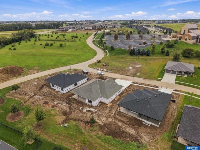 4111 Carnation Drive, Lincoln, NE 68516