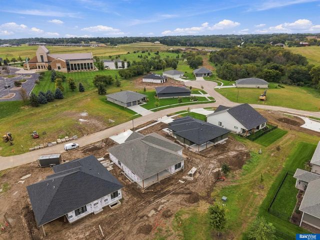 4111 Carnation Drive, Lincoln, NE 68516