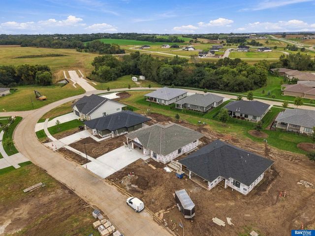 4111 Carnation Drive, Lincoln, NE 68516