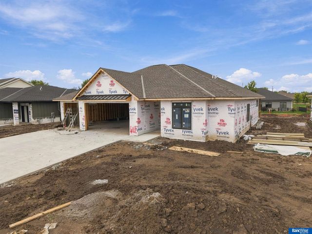 4111 Carnation Drive, Lincoln, NE 68516