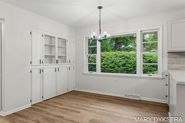 409 W Lakewood Boulevard, Holland, MI 49424