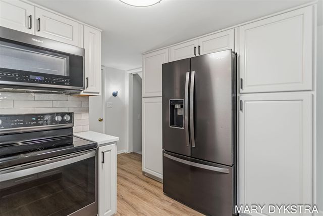 409 W Lakewood Boulevard, Holland, MI 49424
