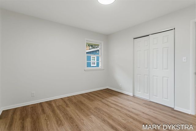 409 W Lakewood Boulevard, Holland, MI 49424