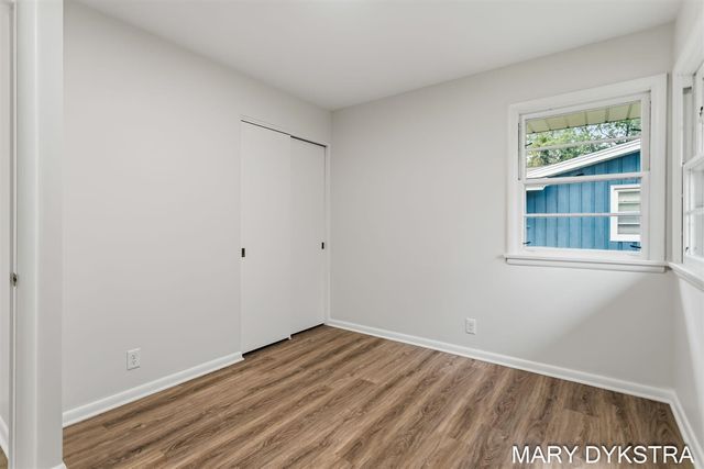 409 W Lakewood Boulevard, Holland, MI 49424