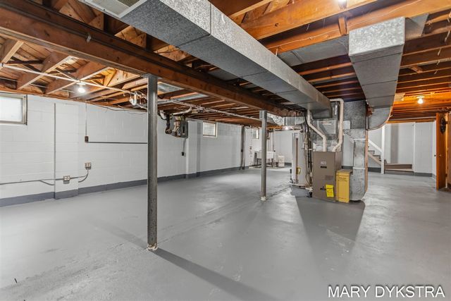 409 W Lakewood Boulevard, Holland, MI 49424