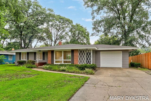 409 W Lakewood Boulevard, Holland, MI 49424
