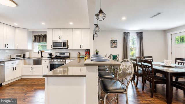 576 PARK RD, Mays Landing, NJ 08330