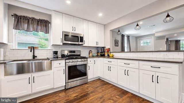 576 PARK RD, Mays Landing, NJ 08330