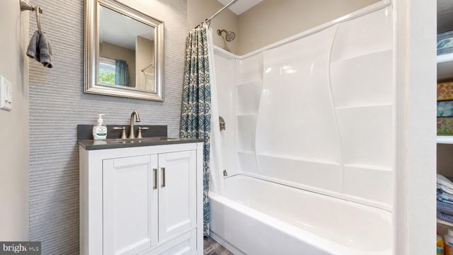 576 PARK RD, Mays Landing, NJ 08330