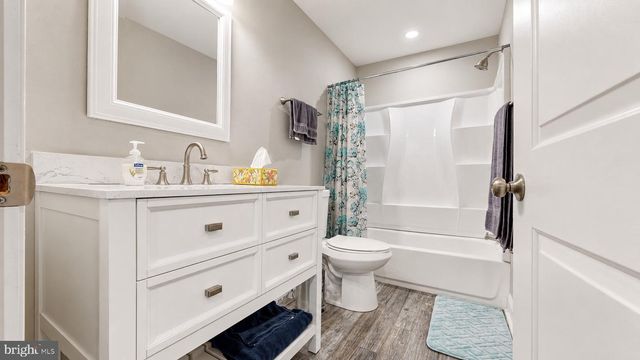 576 PARK RD, Mays Landing, NJ 08330