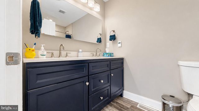 576 PARK RD, Mays Landing, NJ 08330