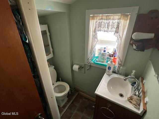 323 Oakhurst Street, Troy, NY 12182