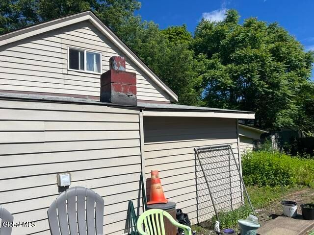 323 Oakhurst Street, Troy, NY 12182