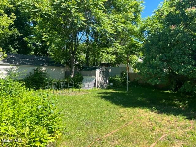 323 Oakhurst Street, Troy, NY 12182