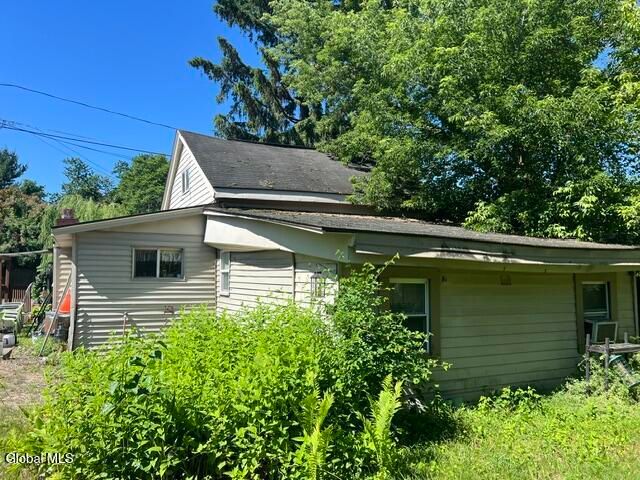 323 Oakhurst Street, Troy, NY 12182