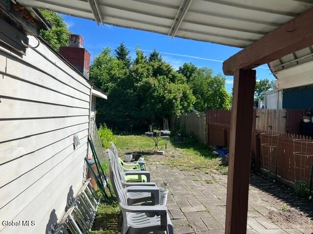323 Oakhurst Street, Troy, NY 12182