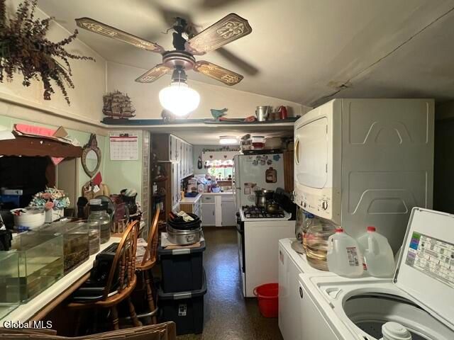 323 Oakhurst Street, Troy, NY 12182