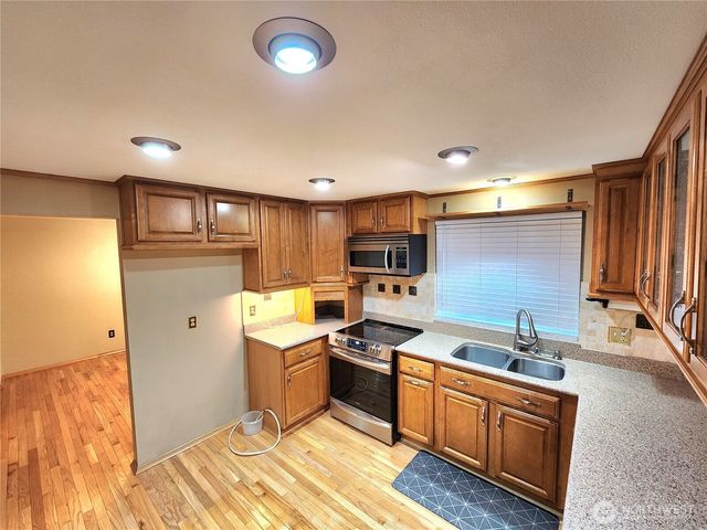 614 191st Street E, Spanaway, WA 98387
