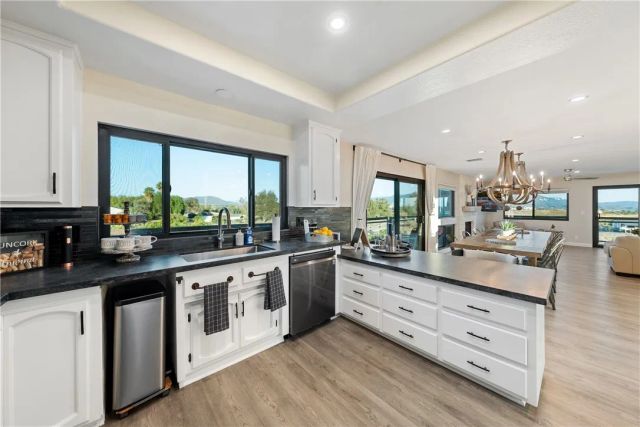 33851 Madera De Playa, Temecula, CA 92592