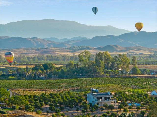 33851 Madera De Playa, Temecula, CA 92592