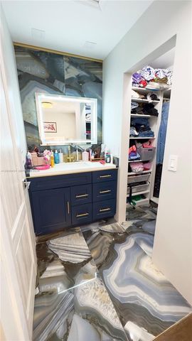 2845 NE 185th Street 908, Aventura, FL 33180