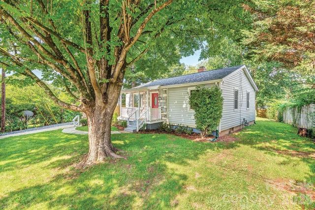 4 La Rue Street, Asheville, NC 28806