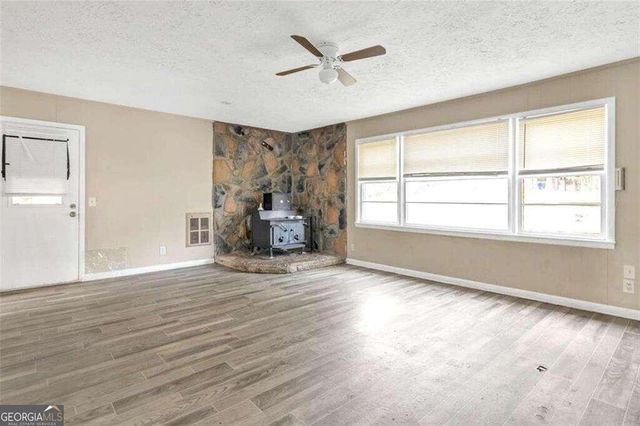 1324 N Hicks Circle, Conyers, GA 30012