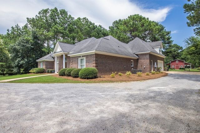 201 Laurel Springs Court, Pike Road, AL 36064