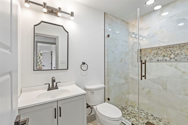 5619 Lake Granbury Trail, Granbury, TX 76048