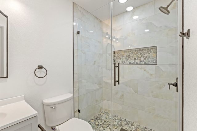 5619 Lake Granbury Trail, Granbury, TX 76048