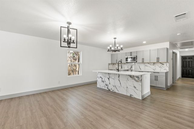 5619 Lake Granbury Trail, Granbury, TX 76048