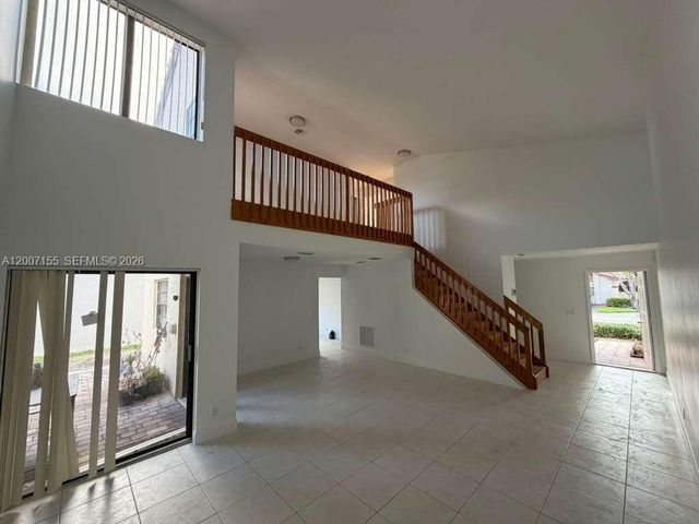 17317 NW 63rd Ave, Hialeah, FL 33015
