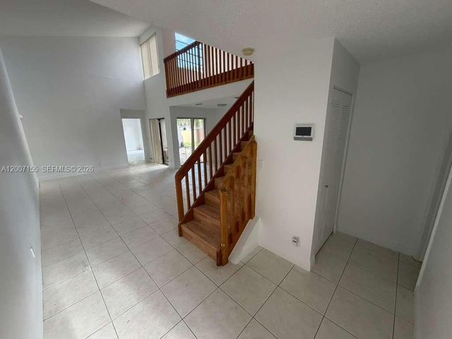 17317 NW 63rd Ave, Hialeah, FL 33015