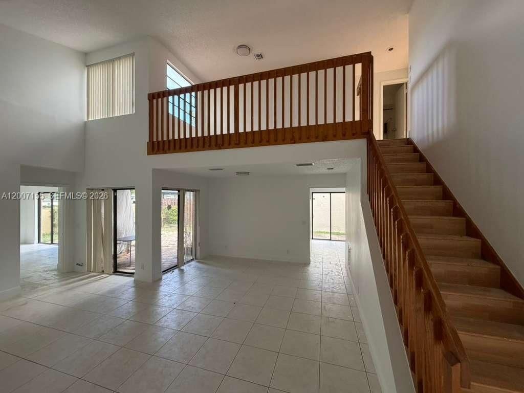 17317 NW 63rd Ave, Hialeah, FL 33015