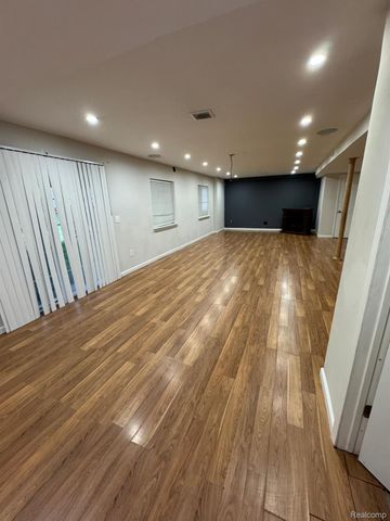 51157 MAYFAIR, Novi, MI 48374