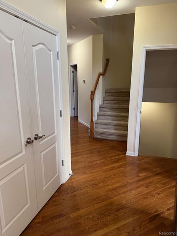 51157 MAYFAIR, Novi, MI 48374