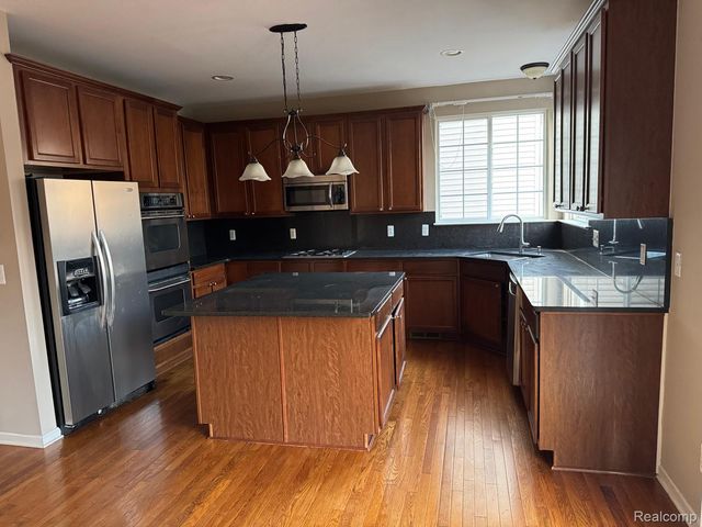 51157 MAYFAIR, Novi, MI 48374