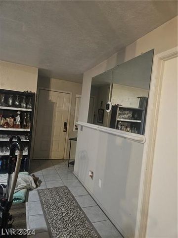 3976 Colors Court 40, Las Vegas, NV 89103