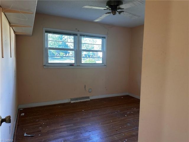 3708 Whitfield Court, Winston-salem, NC 27105