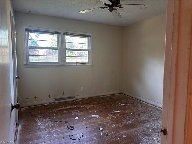 3708 Whitfield Court, Winston-salem, NC 27105