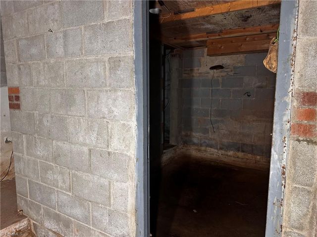 3708 Whitfield Court, Winston-salem, NC 27105