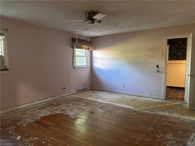 3708 Whitfield Court, Winston-salem, NC 27105
