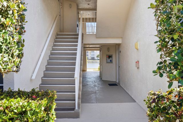 4452 NE Ocean Blvd C3, Jensen Beach, FL 34957