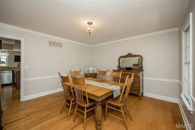 14246 Cypress Hill Drive, Chesterfield, MO 63017