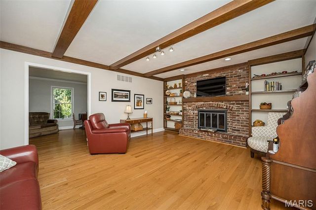 14246 Cypress Hill Drive, Chesterfield, MO 63017