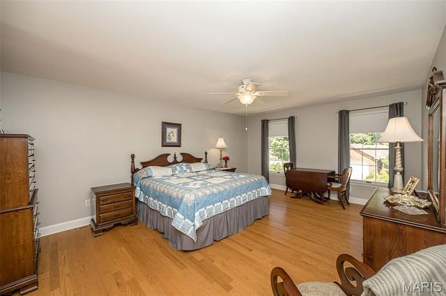 14246 Cypress Hill Drive, Chesterfield, MO 63017